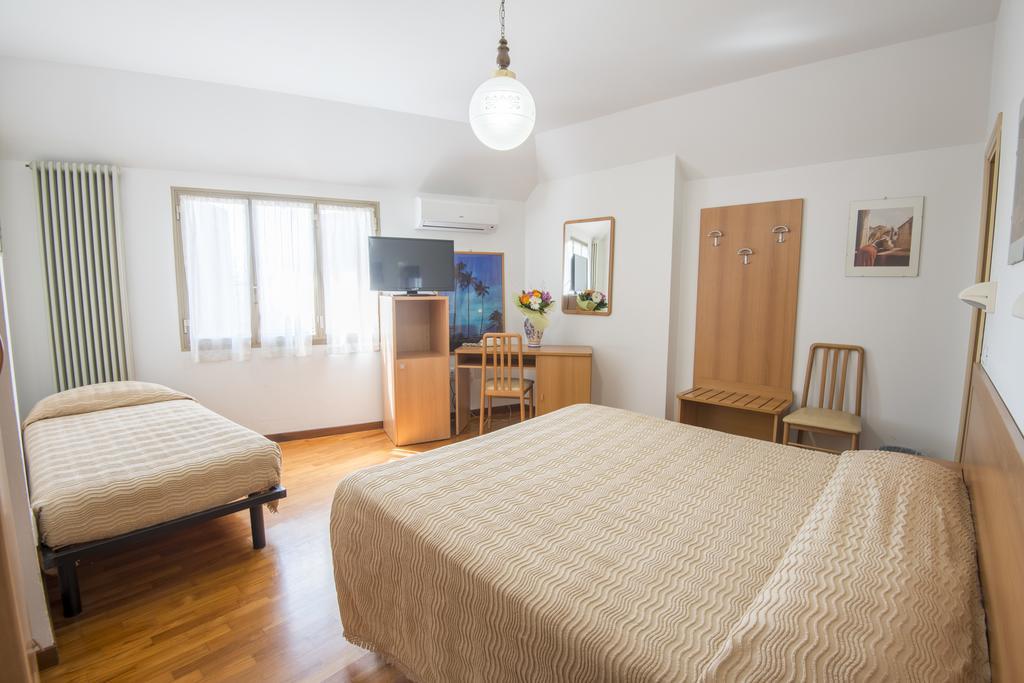 Albergo Ristorante Edo Forlimpopoli Cameră foto